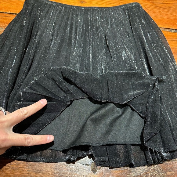 VINTAGE! XOXO Pleated Skirt, Black & Silver, Women's Med - Picture 8 of 8
